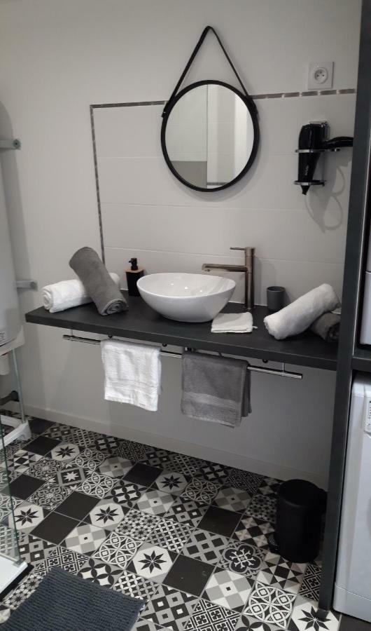 Le Petit Chez Soi Daire Calais Dış mekan fotoğraf